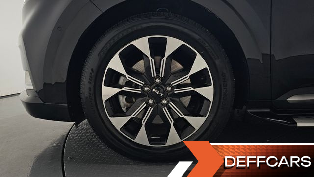 Kia CARNIVAL 9-Seater Hi-Limousine Signature купить на сайте DeffCars