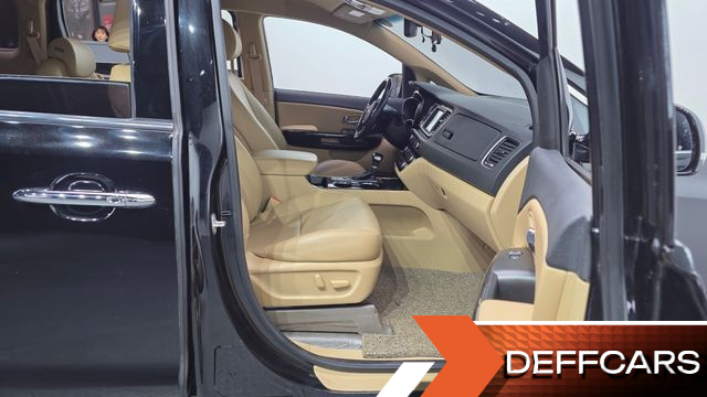 Kia CARNIVAL 9-Seater Prstige купить на сайте DeffCars