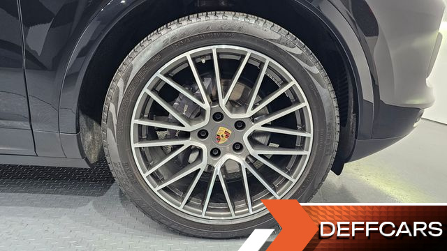 Porsche CAYENNE 3.0 купить на сайте DeffCars