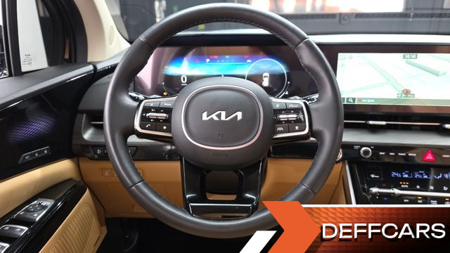 Kia CARNIVAL Gasoline 9-Seater Signature купить на сайте DeffCars
