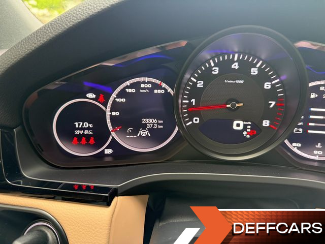Porsche CAYENNE 3.0 PLATINUM EDITION купить на сайте DeffCars