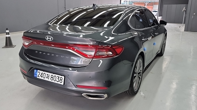 Hyundai GRANDEUR 3.0 Exclusive Special купить на сайте DeffCars