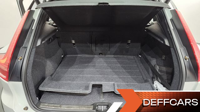 Volvo XC40 T4 R-Design купить на сайте DeffCars