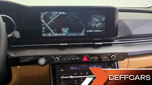 Kia CARNIVAL Gasoline 9-Seater Signature купить на сайте DeffCars