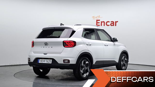 Hyundai VENUE 1.6 Flux купить на сайте DeffCars