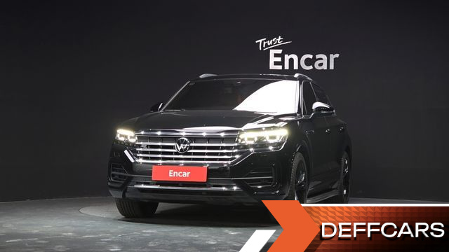 Volkswagen TOUAREG 3.0 TDI R-Line купить на сайте DeffCars