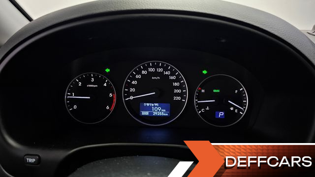 Hyundai STAREX 4WD Urban 9-Seater Premium Special купить на сайте DeffCars
