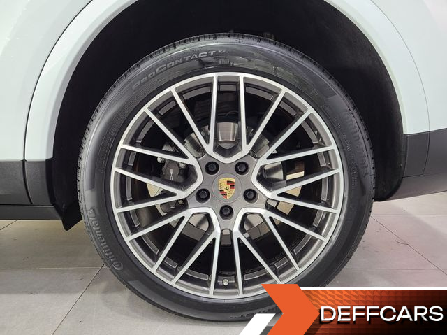 Porsche CAYENNE 3.0 PLATINUM EDITION купить на сайте DeffCars