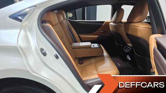 Lexus ES Luxury Plus купить на сайте DeffCars