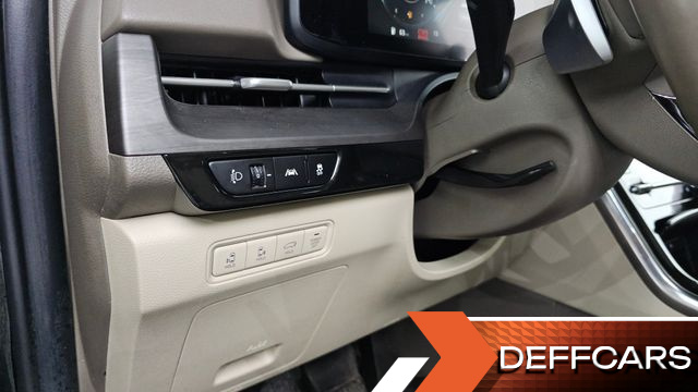Kia CARNIVAL 9-Seater Signature купить на сайте DeffCars