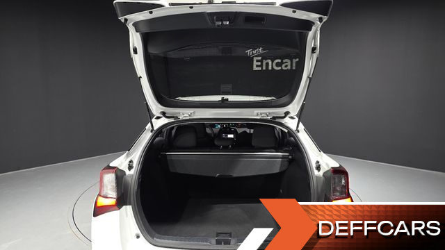Toyota PRIUS 1.8 купить на сайте DeffCars