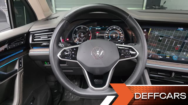 Volkswagen TOUAREG 3.0 TDI Prestige купить на сайте DeffCars