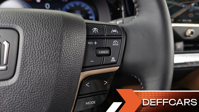 Toyota CROWN 2.5 4WD Hybrid купить на сайте DeffCars