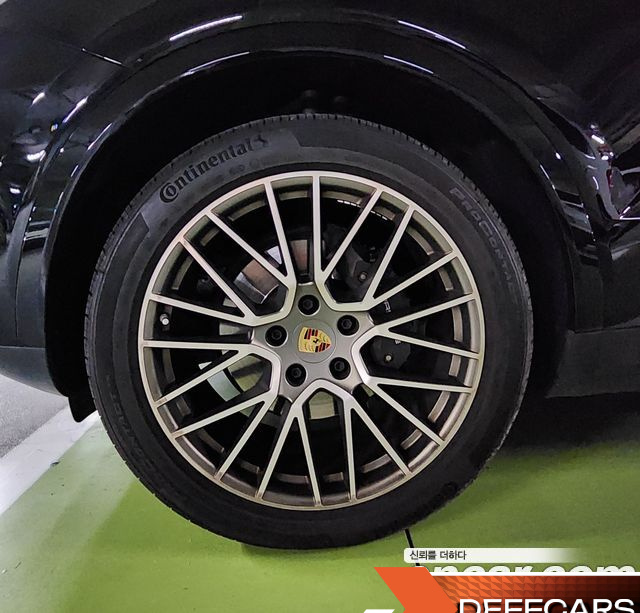 Porsche CAYENNE 3.0 PLATINUM EDITION купить на сайте DeffCars