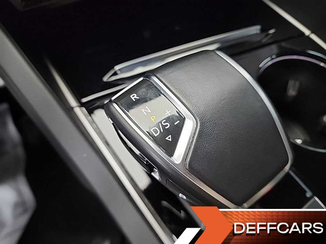 Volkswagen TOUAREG 3.0 TDI R-Line купить на сайте DeffCars