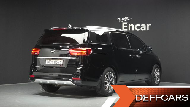 Kia CARNIVAL Gasoline 9-Seater Noblesse Special купить на сайте DeffCars