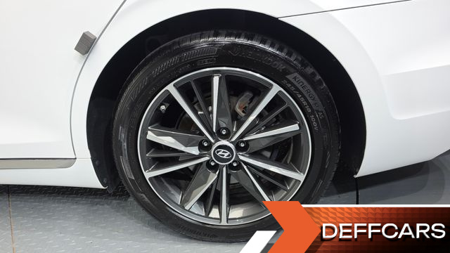 Hyundai GRANDEUR 2.5 Le Blanc купить на сайте DeffCars