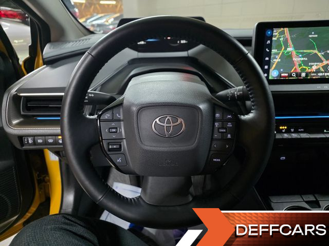 Toyota PRIUS 2.0 XLE купить на сайте DeffCars