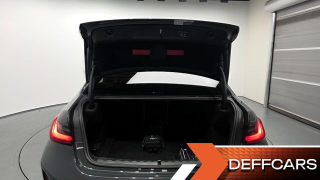 BMW 3-SERIES 320i M Sport купить на сайте DeffCars