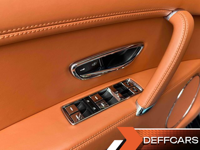 Bentley FLYING SPUR 4.0 купить на сайте DeffCars