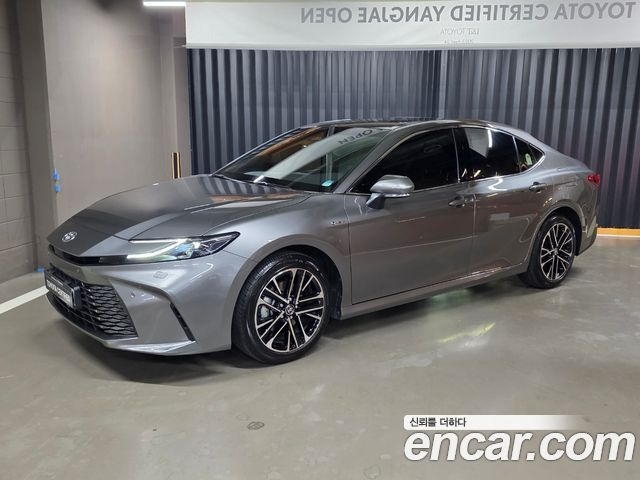 Toyota CAMRY 2.5 XLE Hybrid купить на сайте DeffCars