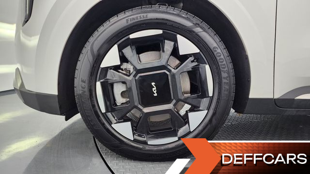 Kia CARNIVAL 7-Seater Noblesse купить на сайте DeffCars