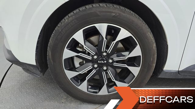 Kia CARNIVAL 9-Seater Prestige купить на сайте DeffCars