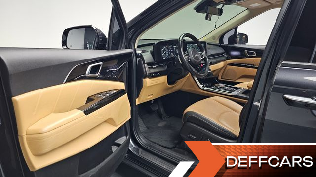 Kia CARNIVAL 9-Seater Signature купить на сайте DeffCars