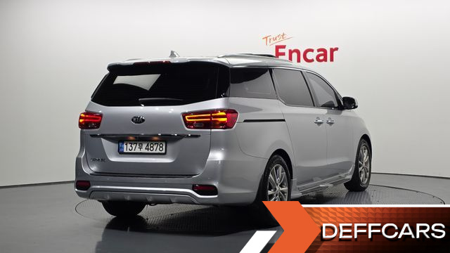 Kia CARNIVAL Gasoline 9-Seater Noblesse Special купить на сайте DeffCars