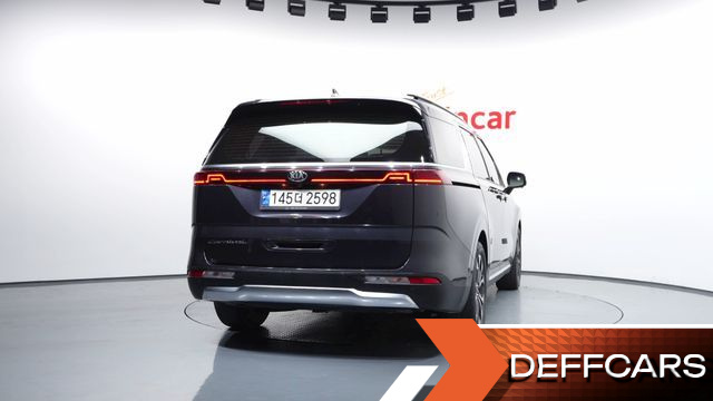 Kia CARNIVAL 9-Seater Signature купить на сайте DeffCars