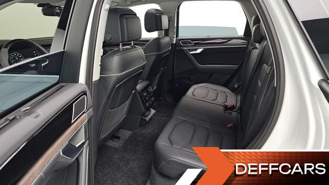 Volkswagen TOUAREG 3.0 TDI Prestige купить на сайте DeffCars