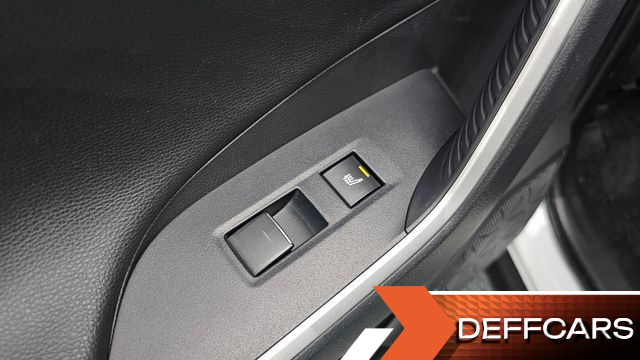 Toyota RAV4 2,5 4WD Hybrid LTD купить на сайте DeffCars