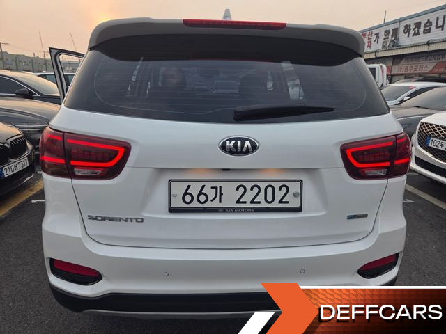 Kia SORENTO Diesel 2.2 2WD No.1 Edition купить на сайте DeffCars