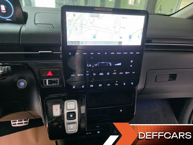 Hyundai STARIA Lounge 9-Seater Inspiration купить на сайте DeffCars