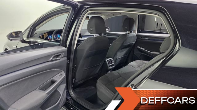 Volkswagen GOLF 2.0 TDI Premium купить на сайте DeffCars