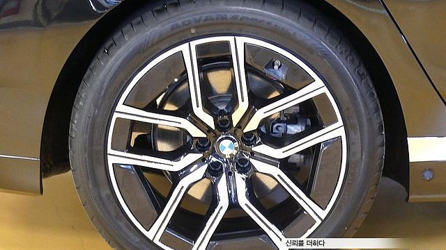 BMW 7-SERIES 740i xDrive M Sport купить на сайте DeffCars