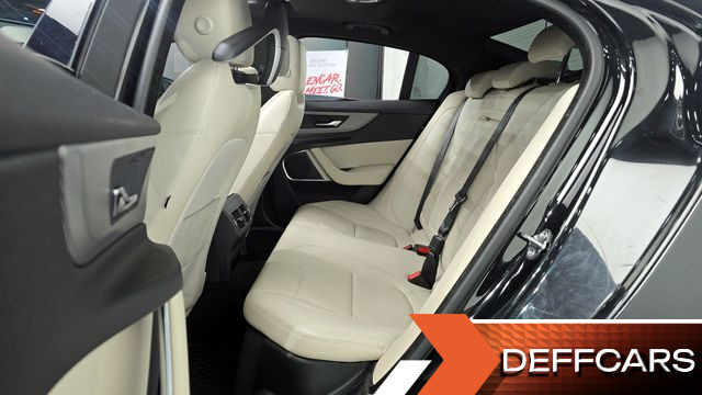 Jaguar XE D180 R-Dynamic S купить на сайте DeffCars