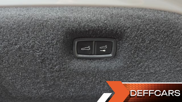 Porsche TAYCAN 4S купить на сайте DeffCars