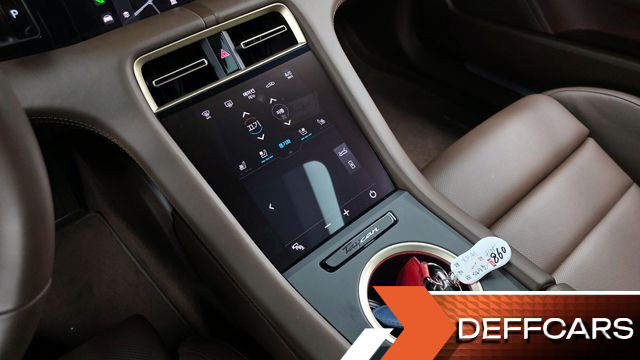 Porsche TAYCAN 4S купить на сайте DeffCars