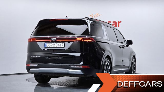 Kia CARNIVAL 9-Seater Signature купить на сайте DeffCars