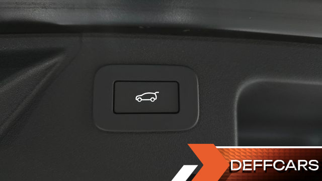 Land Rover DISCOVERY SPORT P250 Dynamic SE купить на сайте DeffCars