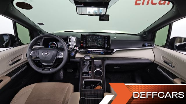Toyota SIENNA 2.5 Hybrid 2WD купить на сайте DeffCars