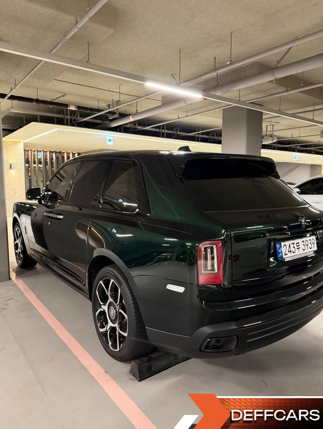 Rolls-Royce CULLINAN 6.7 V12 Black Badge купить на сайте DeffCars