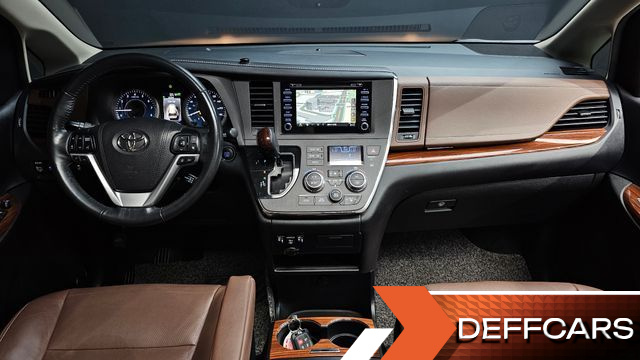Toyota SIENNA 3.5 AWD купить на сайте DeffCars