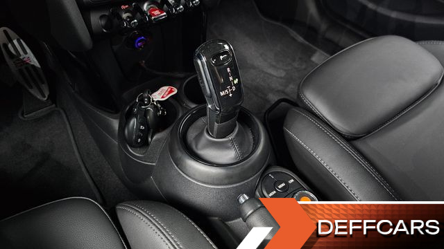 Mini COOPER 5Door Classic Third Generation купить на сайте DeffCars