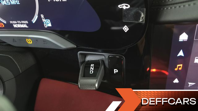 Porsche TAYCAN 4S купить на сайте DeffCars