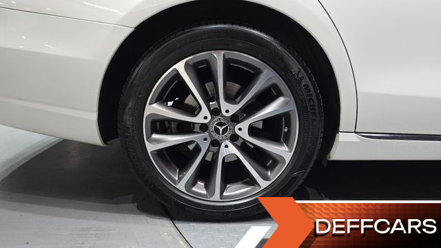 Mercedes E-CLASS E300 4MATIC Avnatgarde купить на сайте DeffCars