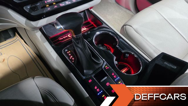 Kia CARNIVAL 7-Seater Limousine VIP купить на сайте DeffCars