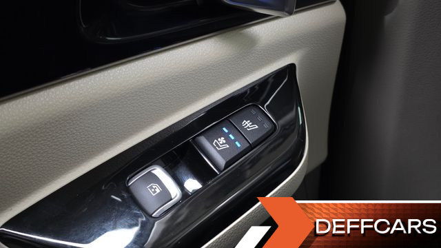 Kia CARNIVAL 7-Seater Signature купить на сайте DeffCars