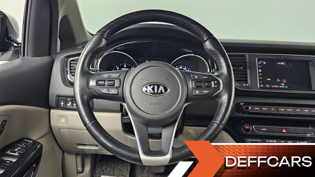 Kia CARNIVAL 9-Seater Noblesse Special купить на сайте DeffCars